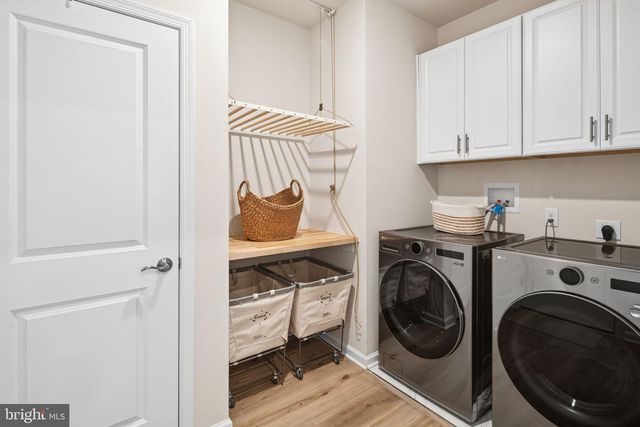 2016 MARQUIS LN, Jamison, PA 18929