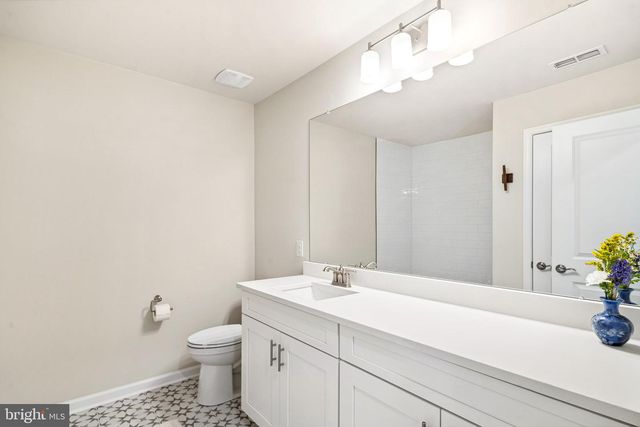 2016 MARQUIS LN, Jamison, PA 18929