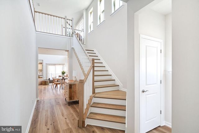 2016 MARQUIS LN, Jamison, PA 18929