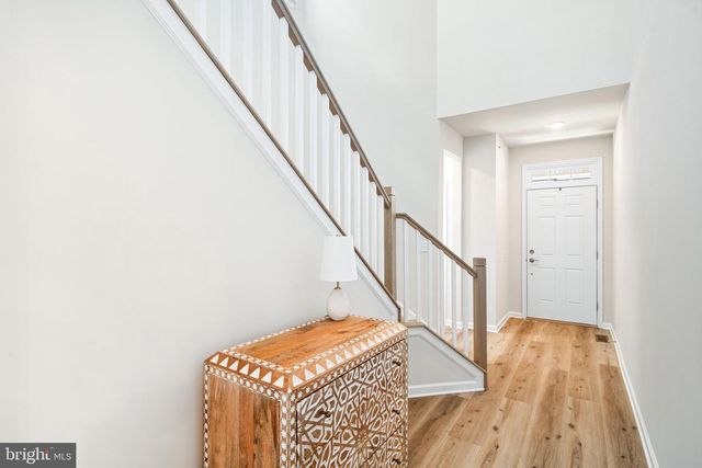 2016 MARQUIS LN, Jamison, PA 18929