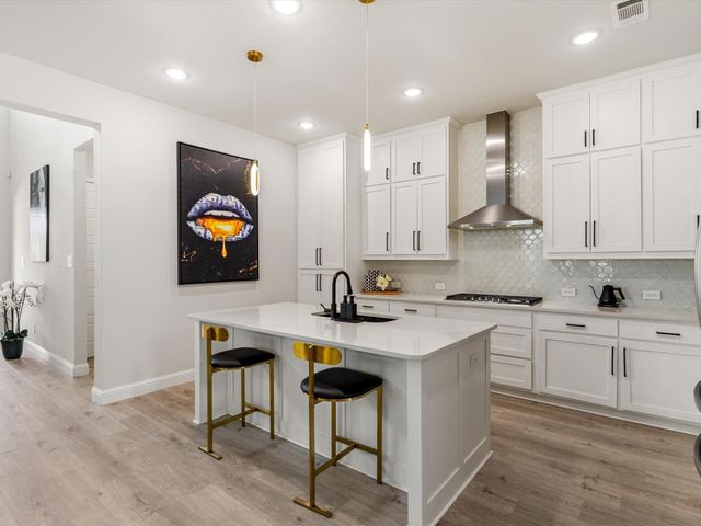 1815 Gresham Drive, Farmers Branch, TX 75234