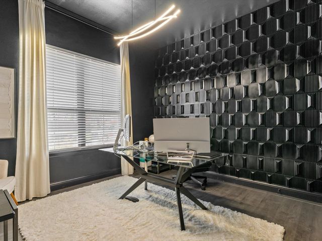 1815 Gresham Drive, Farmers Branch, TX 75234