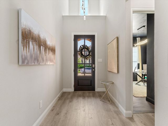 1815 Gresham Drive, Farmers Branch, TX 75234