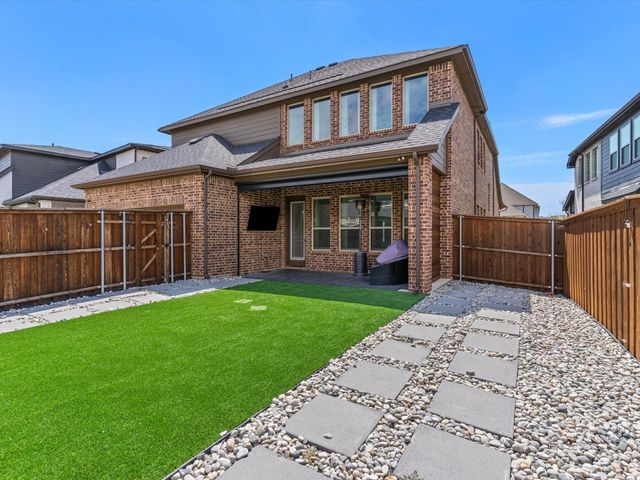 1815 Gresham Drive, Farmers Branch, TX 75234