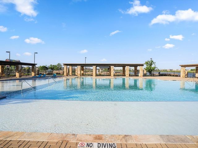 1815 Gresham Drive, Farmers Branch, TX 75234