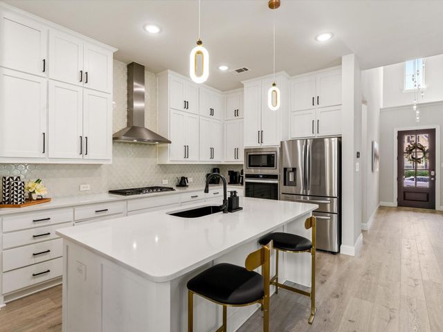 1815 Gresham Drive, Farmers Branch, TX 75234