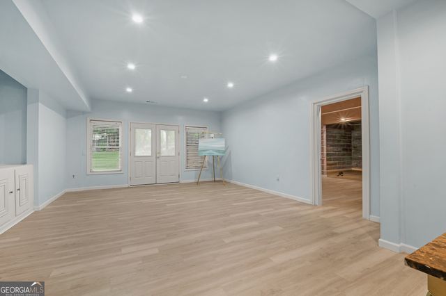 2552 Stone Manor Drive, Buford, GA 30519