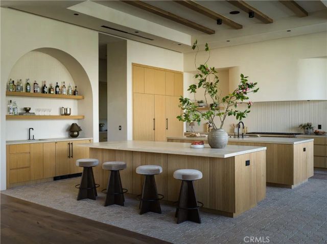 5824 Manton Avenue, Woodland Hills, CA 91367