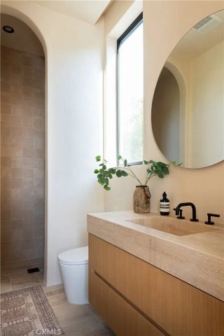 5824 Manton Avenue, Woodland Hills, CA 91367