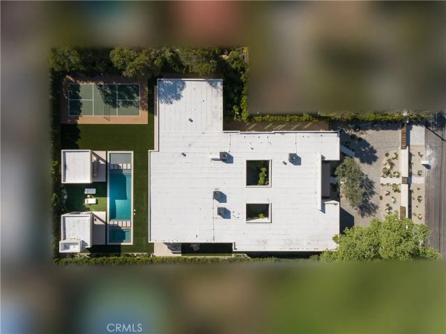 5824 Manton Avenue, Woodland Hills, CA 91367