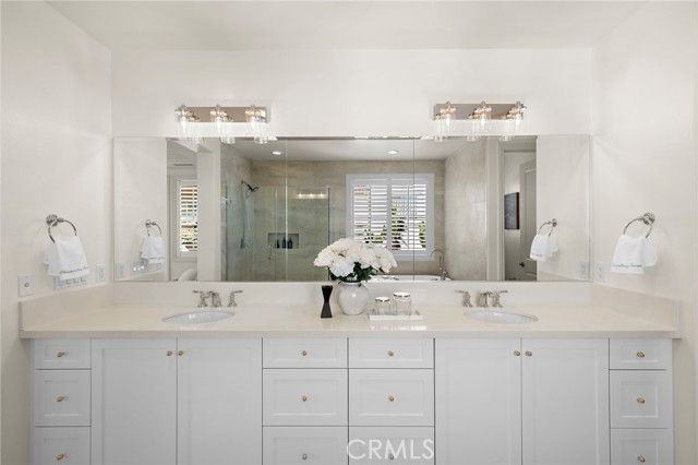 12 Belladonna, Lake Forest (el Toro), CA 92630