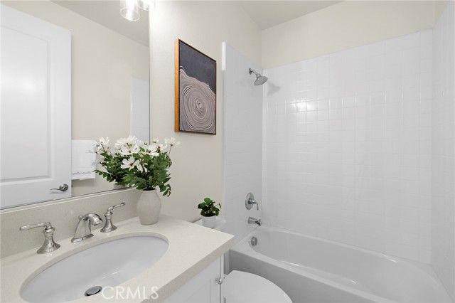 12 Belladonna, Lake Forest (el Toro), CA 92630