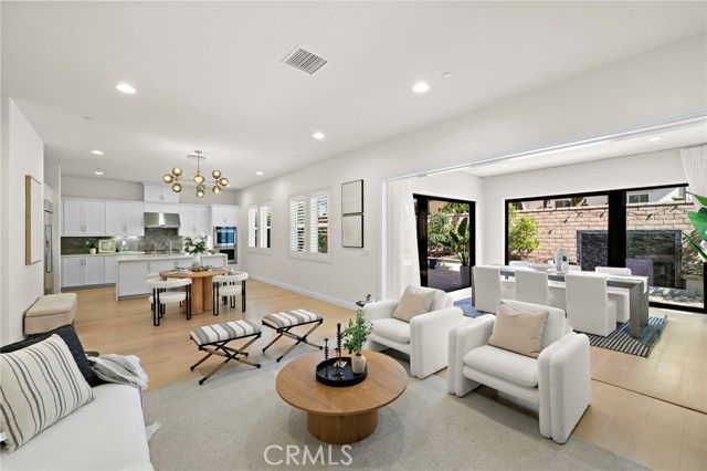 12 Belladonna, Lake Forest (el Toro), CA 92630