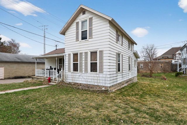 413 East STREET, Baraboo, WI 53913