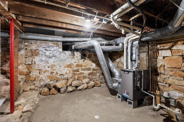 413 East STREET, Baraboo, WI 53913