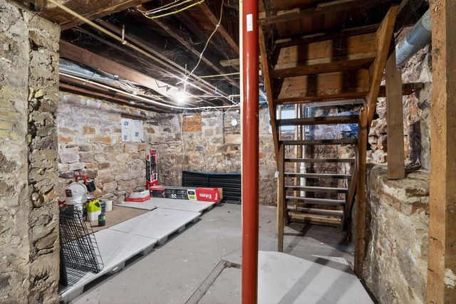 413 East STREET, Baraboo, WI 53913