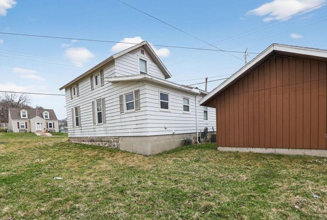 413 East STREET, Baraboo, WI 53913