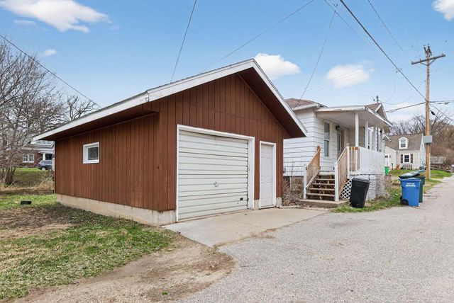 413 East STREET, Baraboo, WI 53913