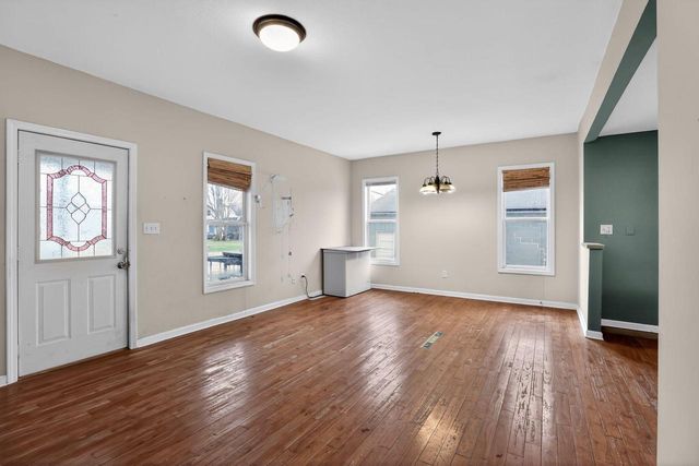 413 East STREET, Baraboo, WI 53913