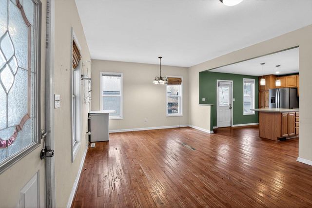 413 East STREET, Baraboo, WI 53913