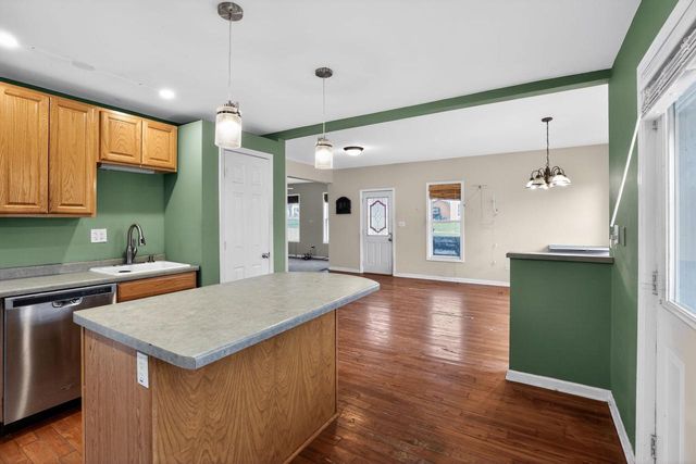 413 East STREET, Baraboo, WI 53913