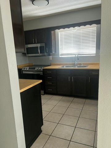 9405 Cyndi Court NE, Albuquerque, NM 87112