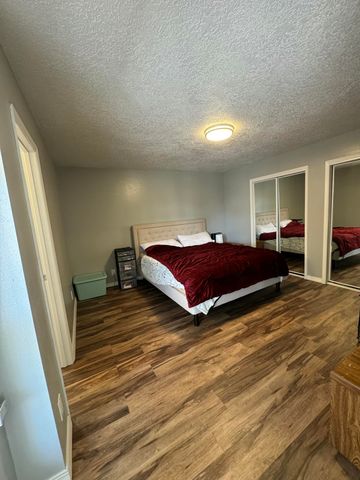 9405 Cyndi Court NE, Albuquerque, NM 87112