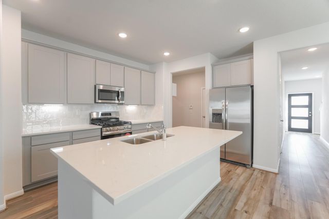 8498 Sweet Cherry In, Magnolia, TX 77354