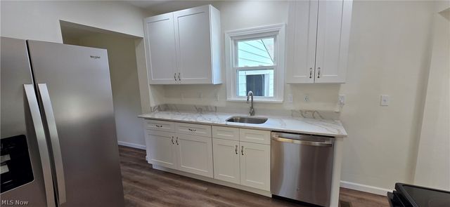 9964 E River Road, Elyria, OH 44035