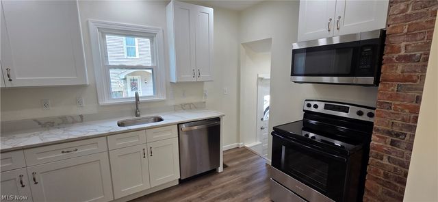 9964 E River Road, Elyria, OH 44035