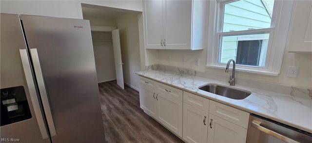 9964 E River Road, Elyria, OH 44035