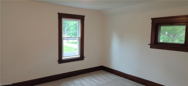 9964 E River Road, Elyria, OH 44035