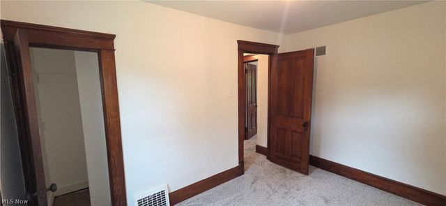 9964 E River Road, Elyria, OH 44035