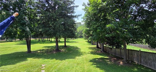 9964 E River Road, Elyria, OH 44035