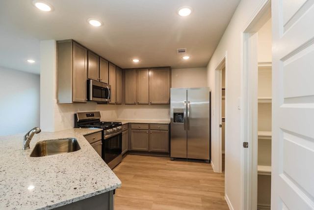 11015 Inflow Drive, Conroe, TX 77303