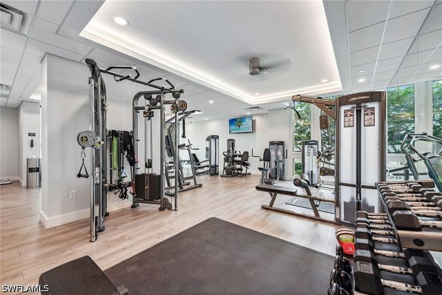 4031 Gulf Shore BLVD N 3B, Naples, FL 34103