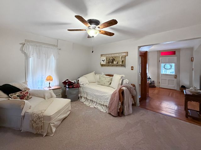 110 W Mason Street, Lena, IL 61048