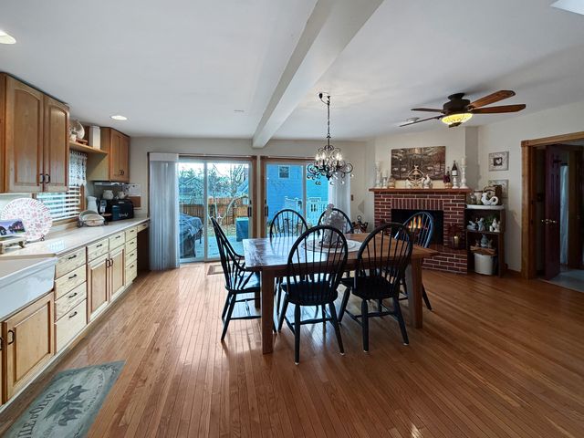 110 W Mason Street, Lena, IL 61048