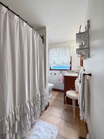 110 W Mason Street, Lena, IL 61048