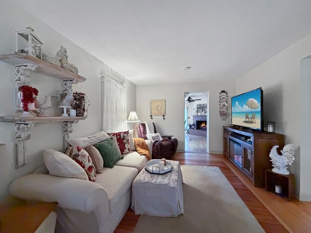 110 W Mason Street, Lena, IL 61048