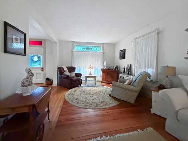 110 W Mason Street, Lena, IL 61048