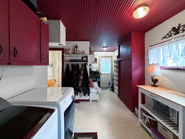 110 W Mason Street, Lena, IL 61048