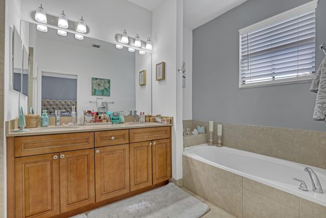 5024 Laurel Oak Drive, Riviera Beach, FL 33410