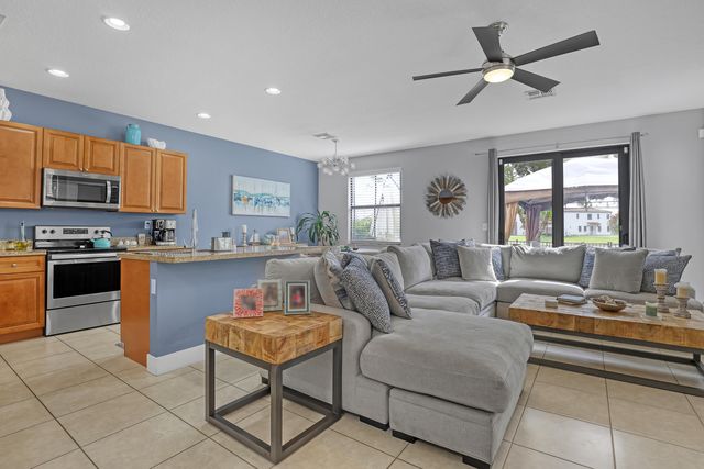 5024 Laurel Oak Drive, Riviera Beach, FL 33410