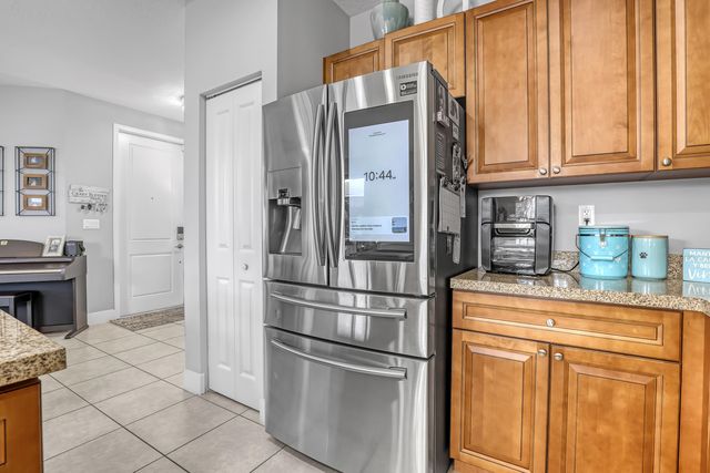 5024 Laurel Oak Drive, Riviera Beach, FL 33410