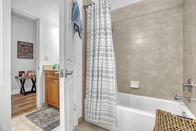 5024 Laurel Oak Drive, Riviera Beach, FL 33410