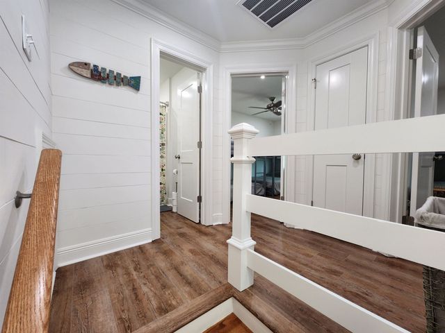 1015 Bourg St, Golden Meadow, LA 70357