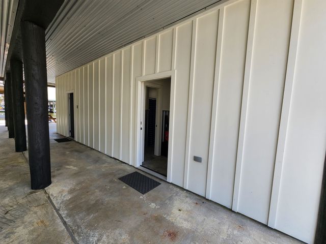 1015 Bourg St, Golden Meadow, LA 70357