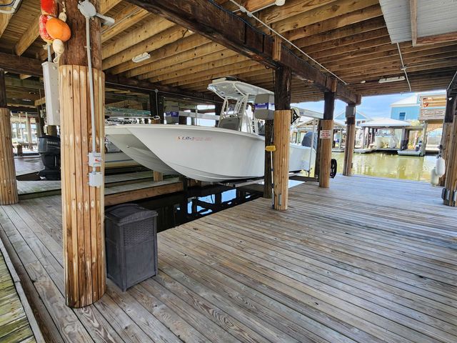 1015 Bourg St, Golden Meadow, LA 70357