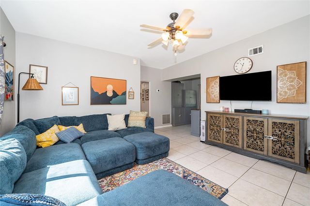 1624 HOLLIS DRIVE, Orlando, FL 32822